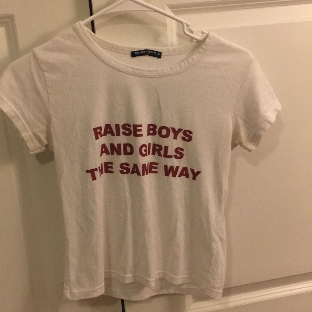 BRANDY MELVILLE GRAPHIC TEE